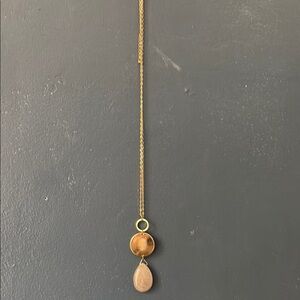 Elegant Gold Pendant Necklace